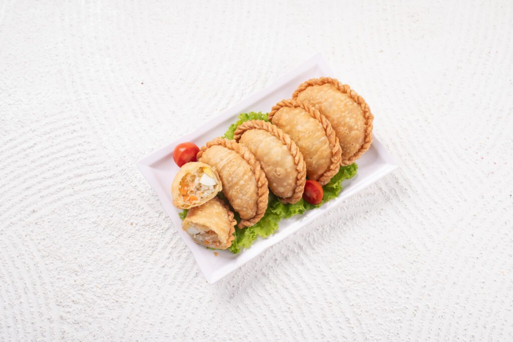pastel sayur telur